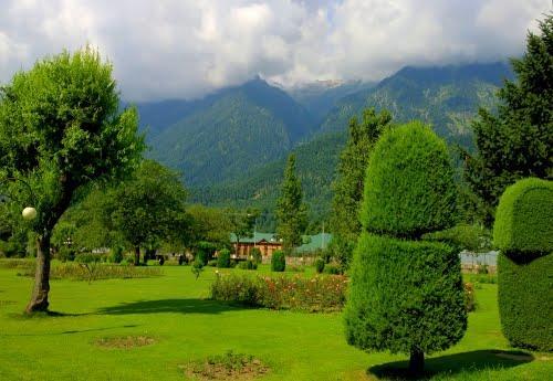 Hotel Alpine K2 Pahalgam Exterior photo